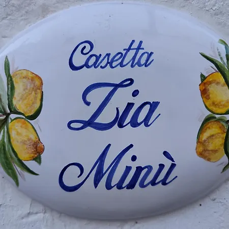 Holiday home Casetta Zia Minu'